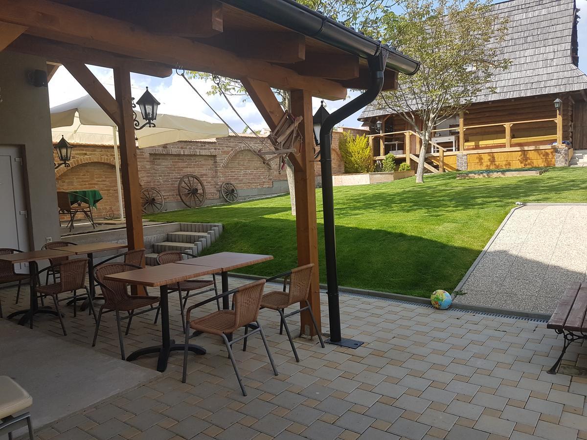 Agropenzion 7Divov Dolna Krupa المظهر الخارجي الصورة